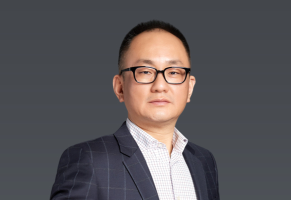 丁亚明 