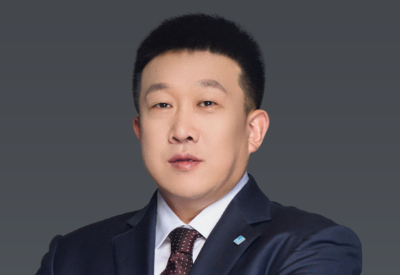 侯彬
